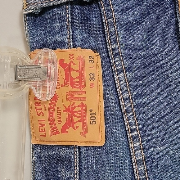 Levi's button-fly 501 jeans medium wash - Picture 5 of 11